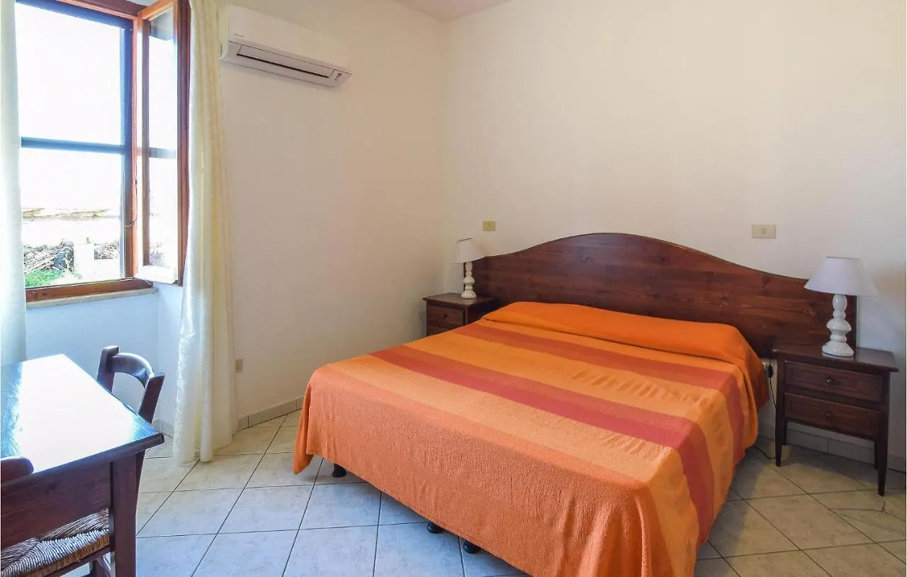 Tatil Evi 1 Bedroom Awesome Home In Orosei