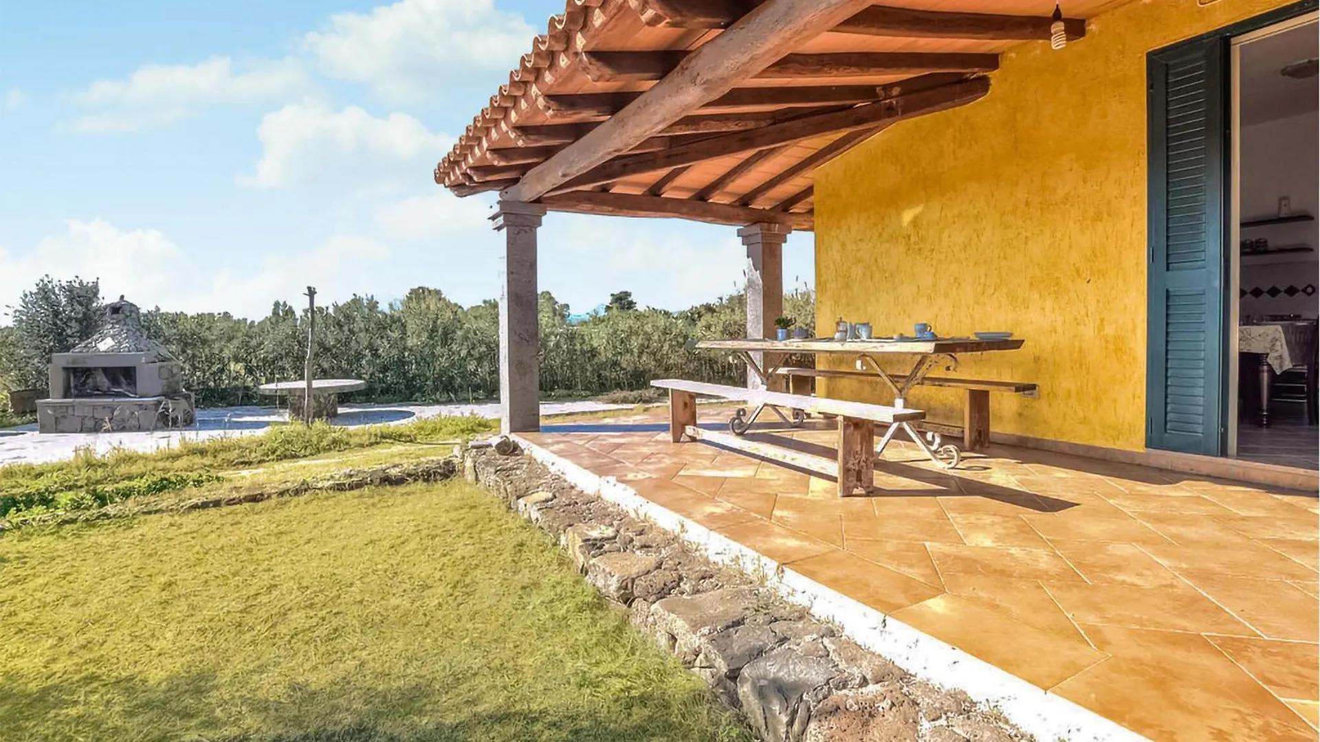 1 Bedroom Awesome Home In Orosei İtalya